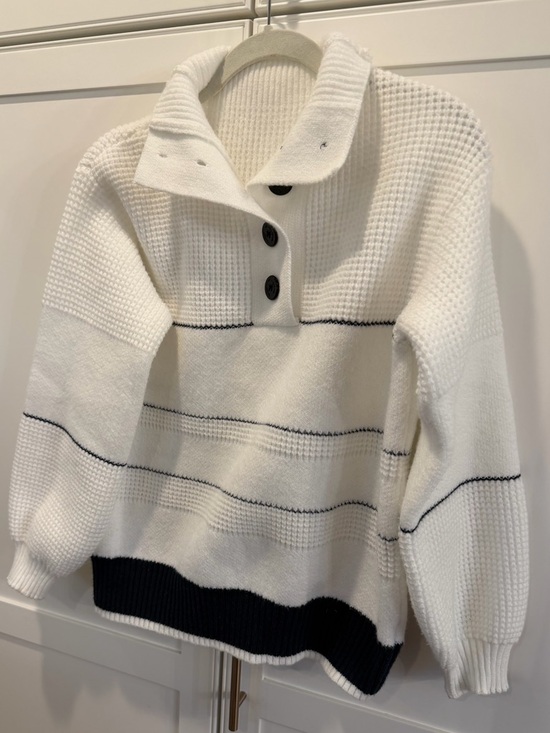Commense Sweaters - Commense Pull Over Sweater Black & White XS